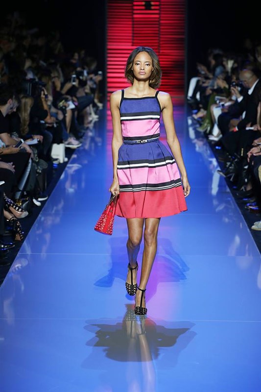 Elie Saab Ready-to-Wear Spring Summer 2016 Fashion Show